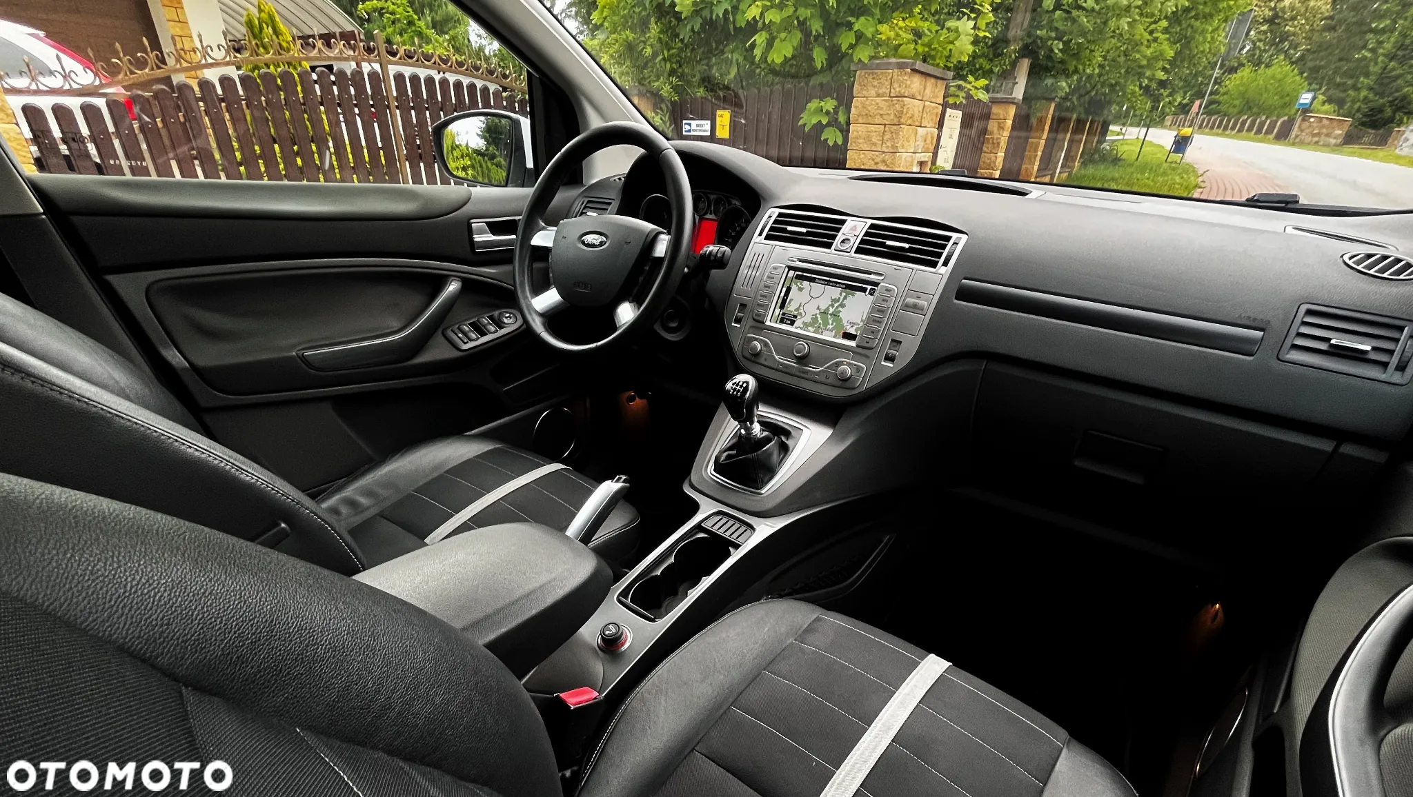 Ford Kuga 2.0 TDCi 4WD Titanium - 27