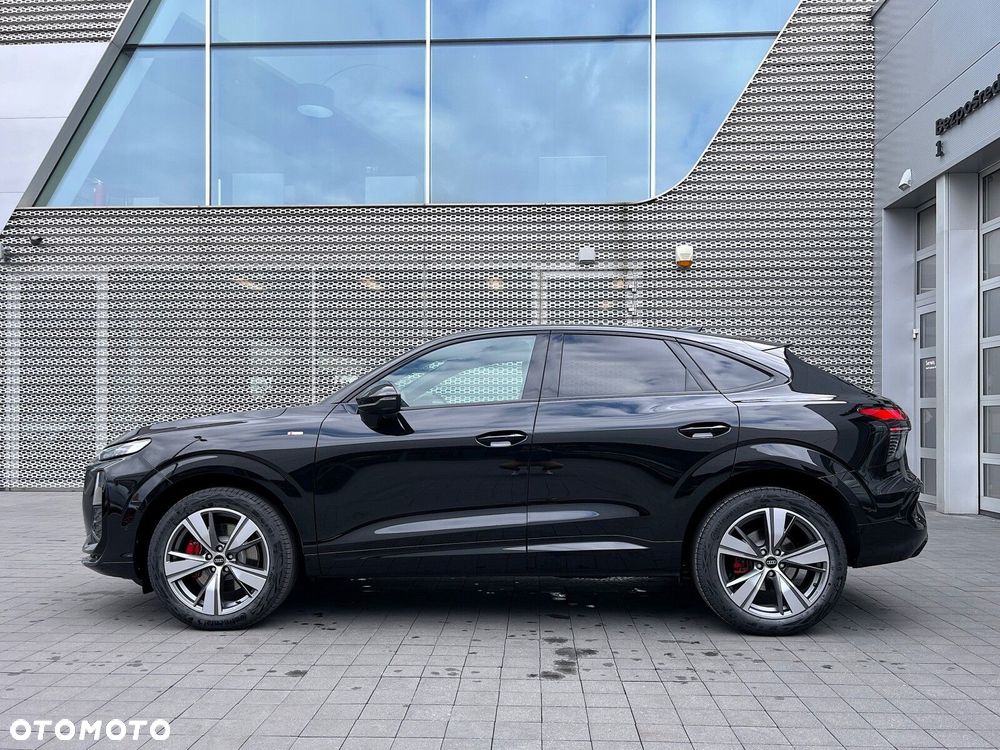 Audi Q3 Sportback - 9