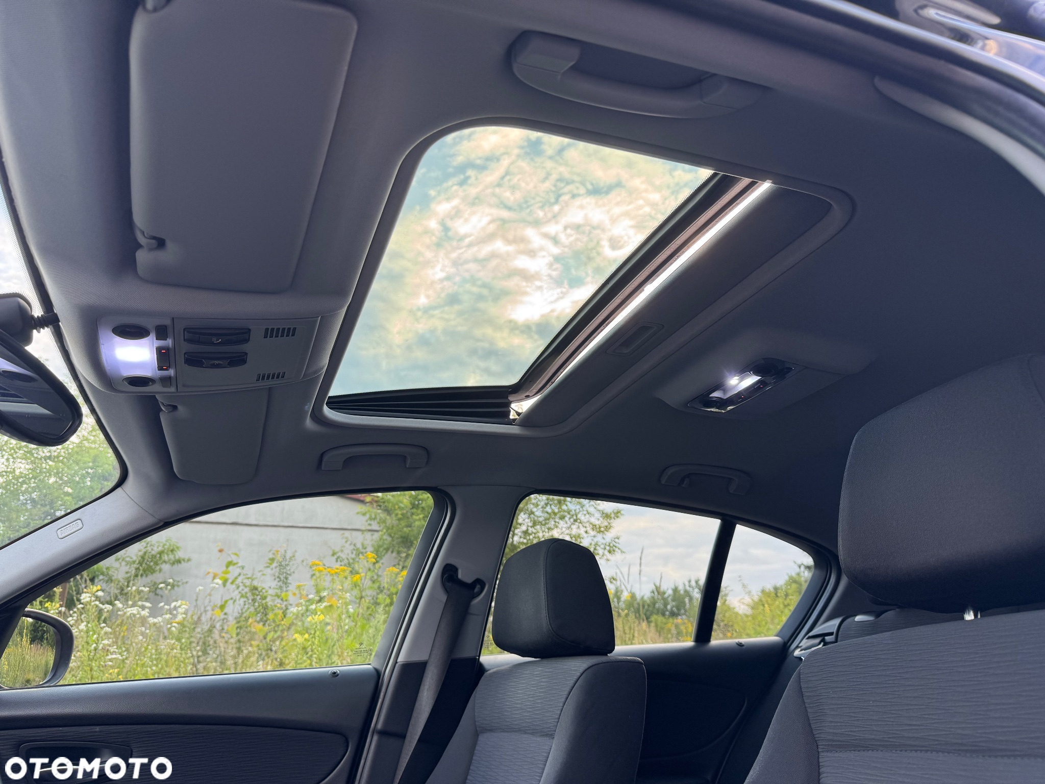 BMW Seria 1 116d - 14