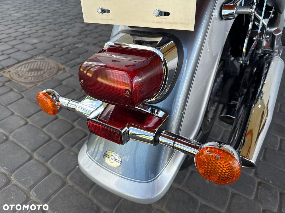 Suzuki Intruder - 39