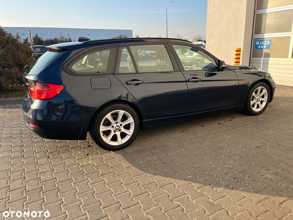 BMW Seria 3 318d Sport Line - 7