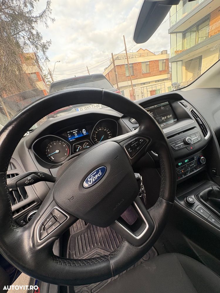 Ford Focus 1.0 EcoBoost ST-Line - 8