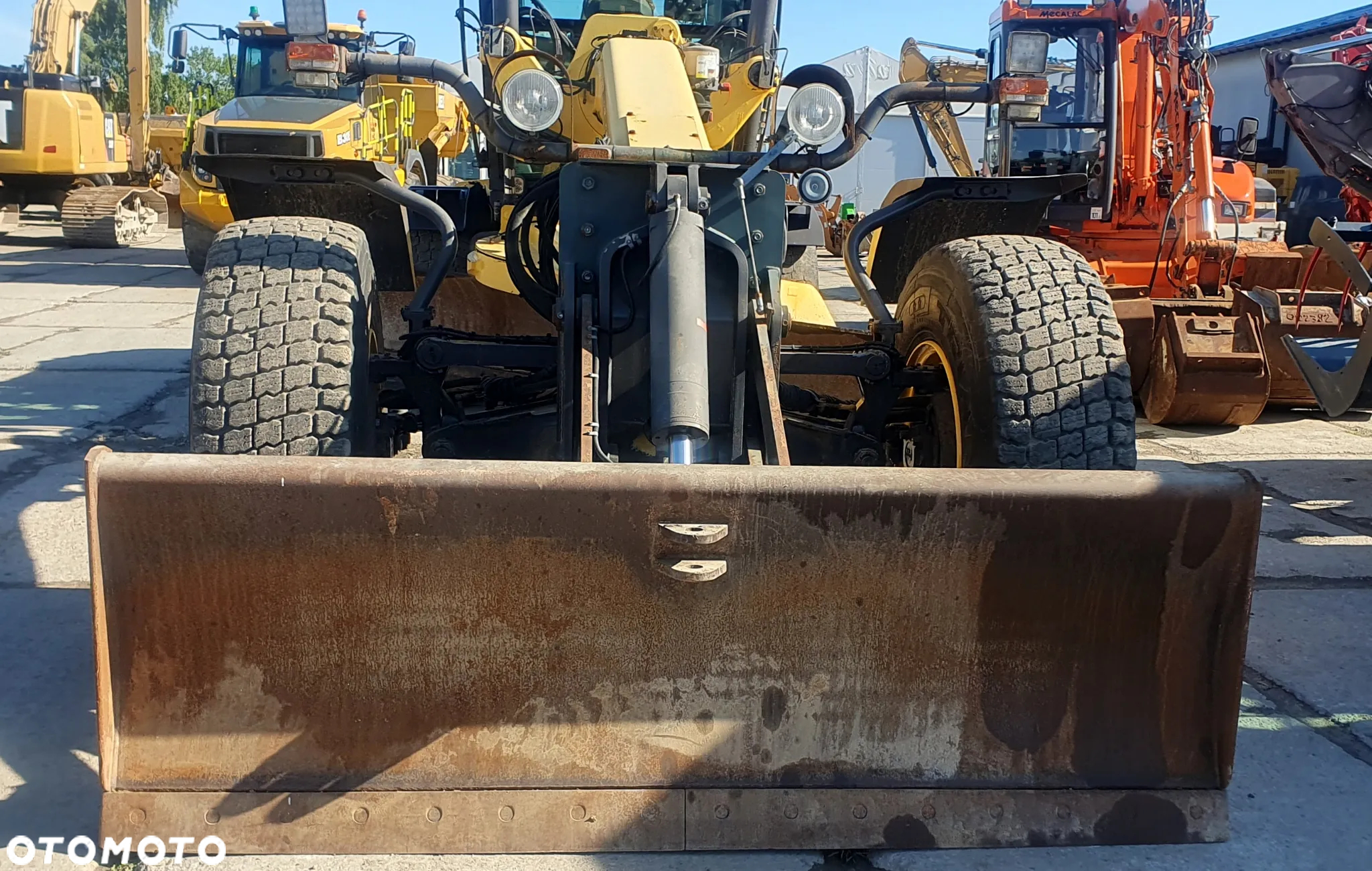 New Holland F156.7A - 6