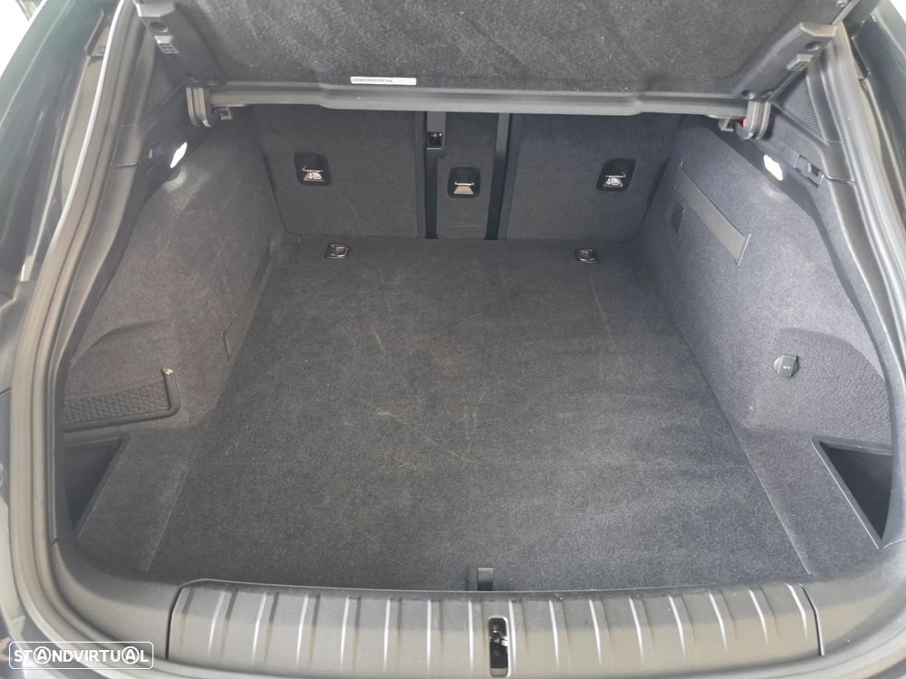 Porsche Taycan Sport Turismo Standard - 35