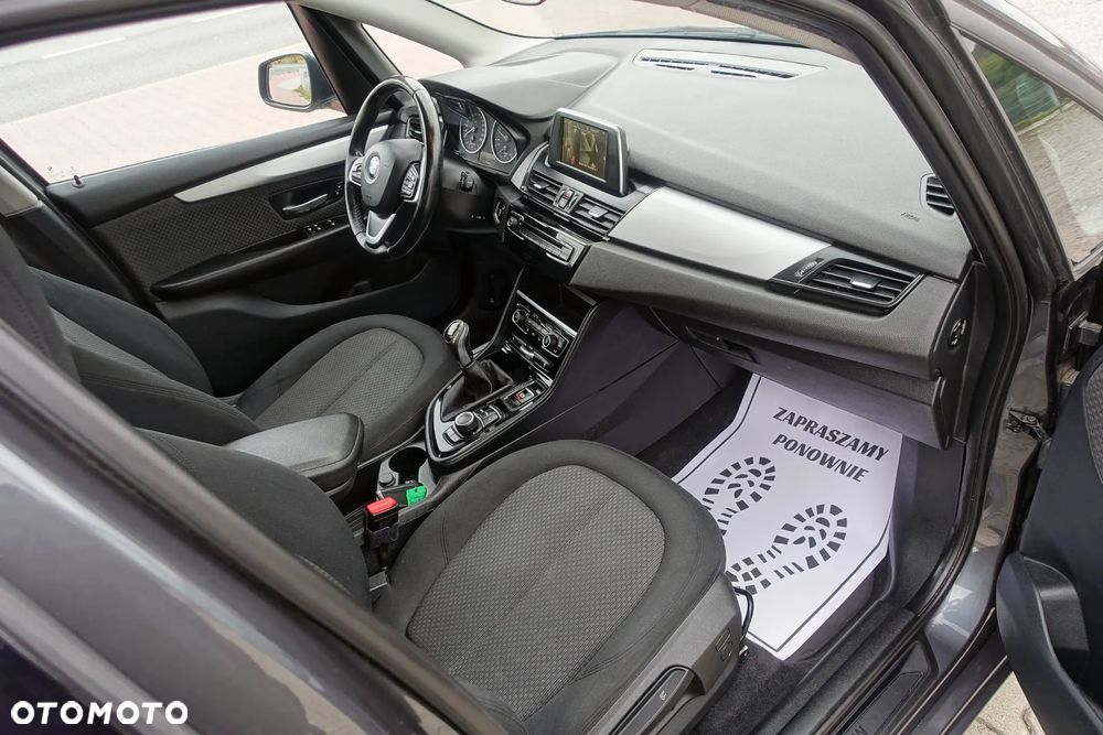 BMW Seria 2 218d Advantage - 12