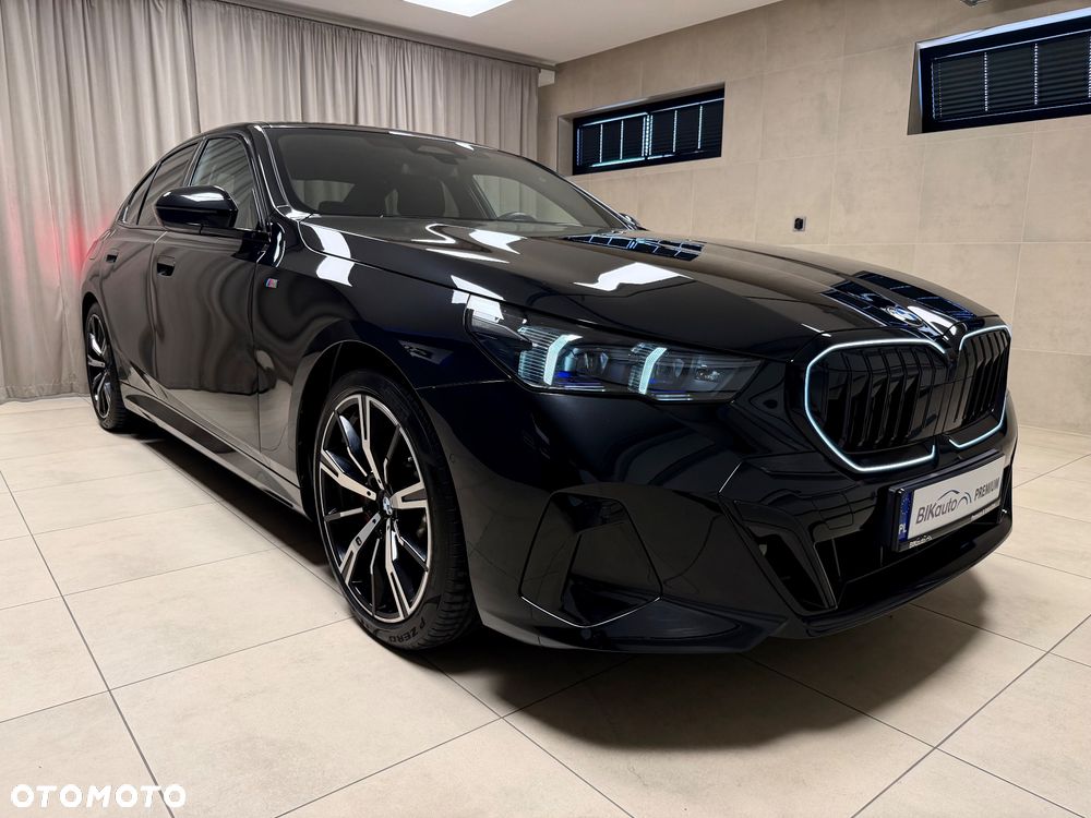 BMW Seria 5 520d xDrive mHEV M Sport - 8