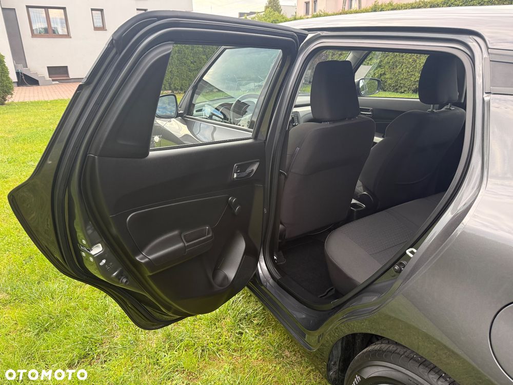 Suzuki Swift 1.2 Dualjet Hybrid Comfort - 12