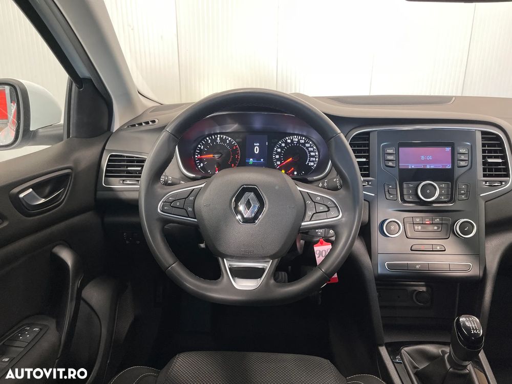 Renault Megane TCe GPF Zen - 7
