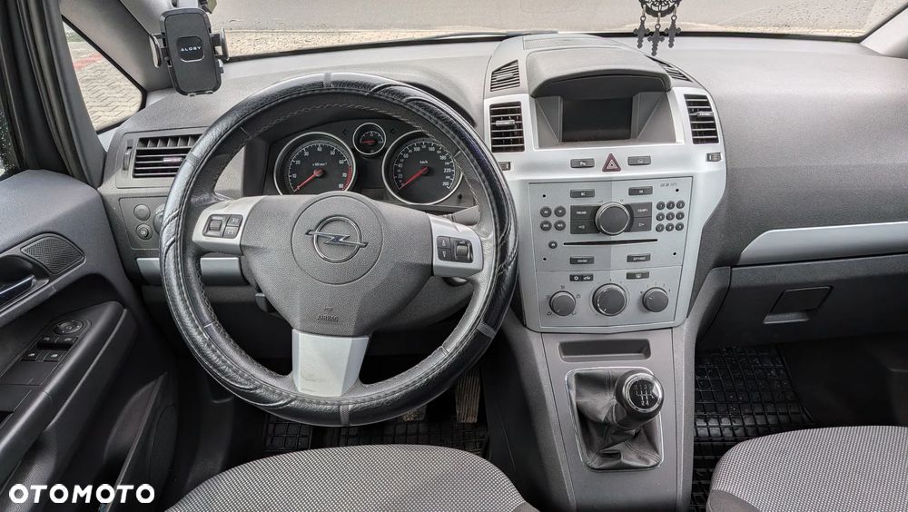 Opel Zafira 1.8 - 8