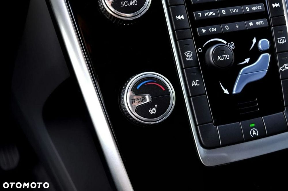 Volvo XC 60 D4 Summum - 33
