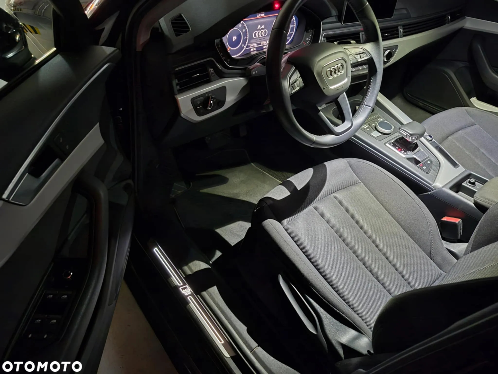 Audi A4 35 TFSI S tronic - 12