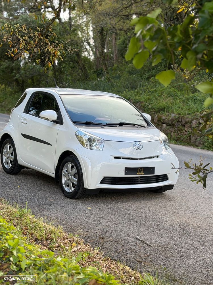 Toyota iQ 1.0 VVT-i 2 MultiDrive - 2