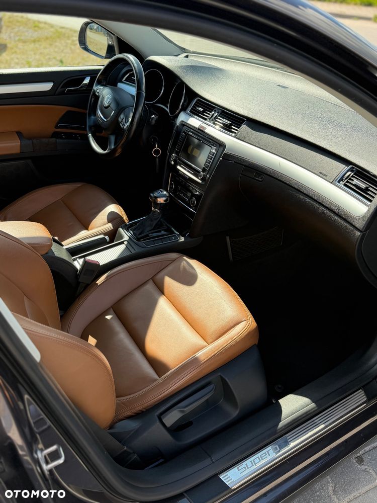 Skoda Superb 1.8 TSI DSG Exclusive - 10