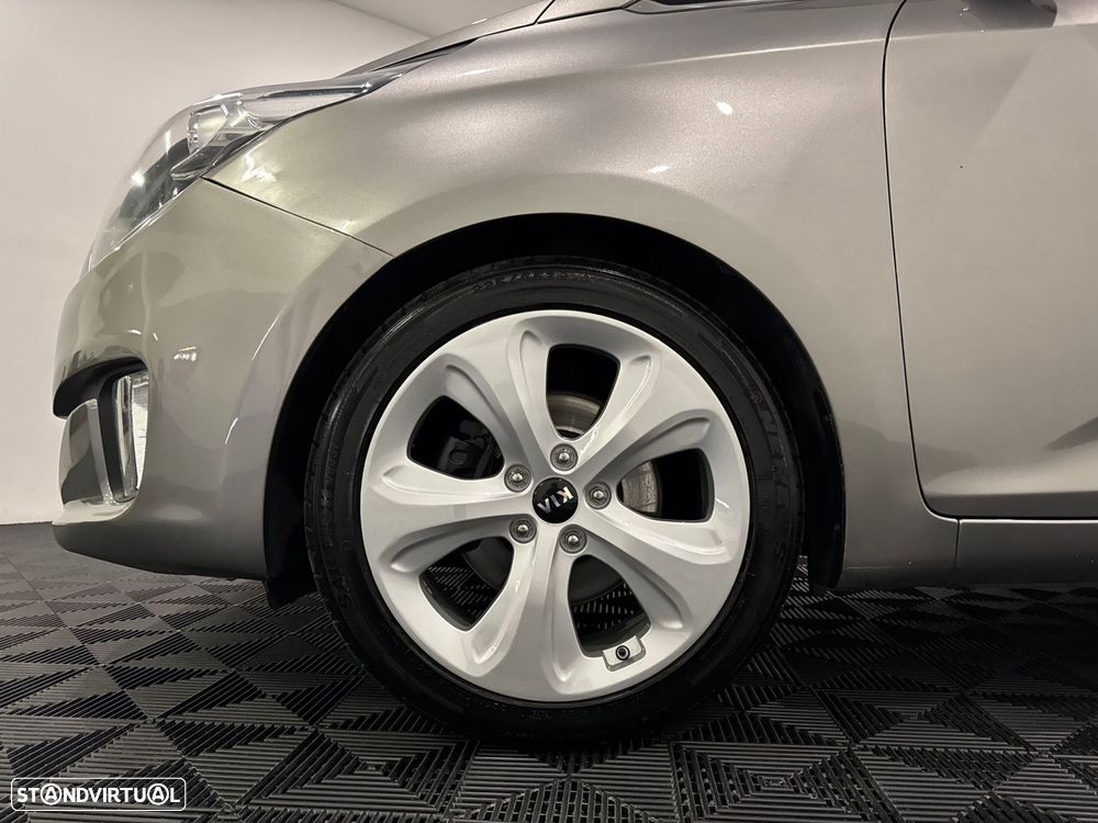 Kia Carens 1.7 CRDi ISG TX - 11