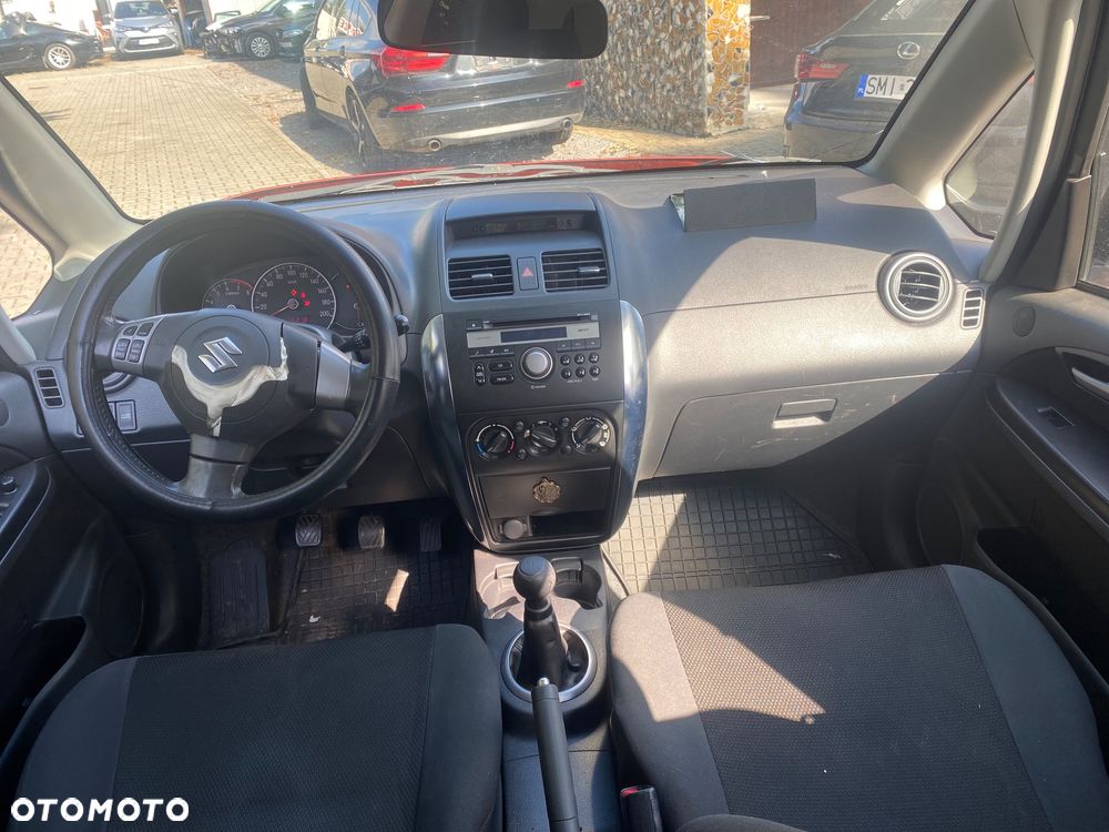 Suzuki SX4 1.6 GS / Premium - 6