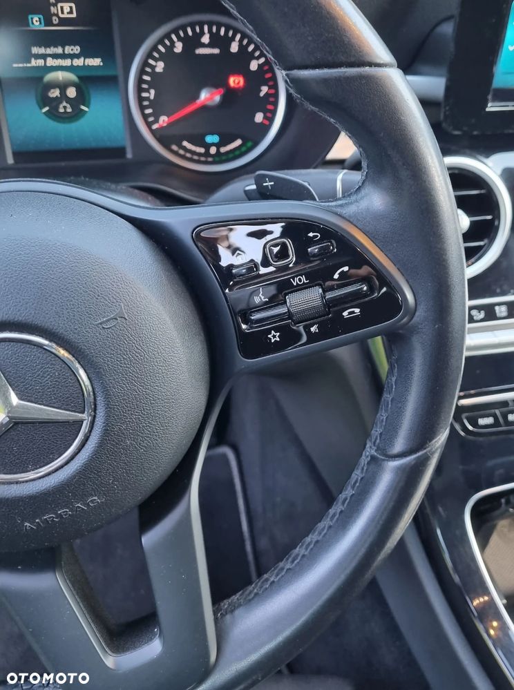 Mercedes-Benz Klasa C 200 9G-TRONIC - 26