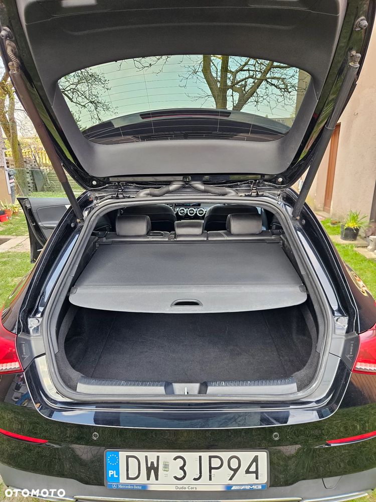 Mercedes-Benz CLA 220 d 4-Matic 8G-DCT - 9