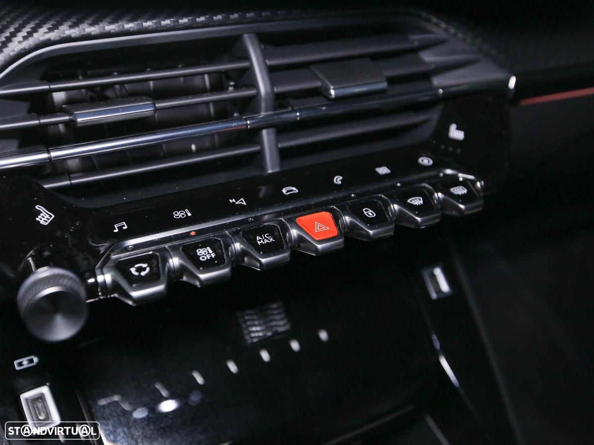 Peugeot e-2008 50 kWh GT - 22