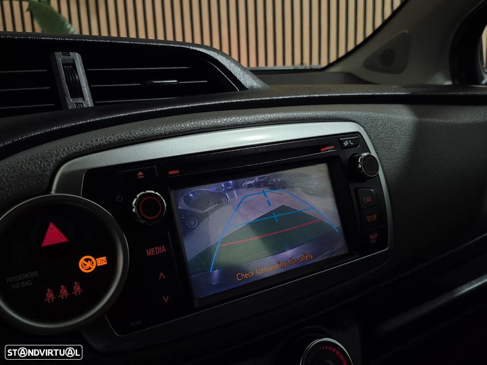 Toyota Yaris 1.4 D-4D Sport+P.Techno - 16