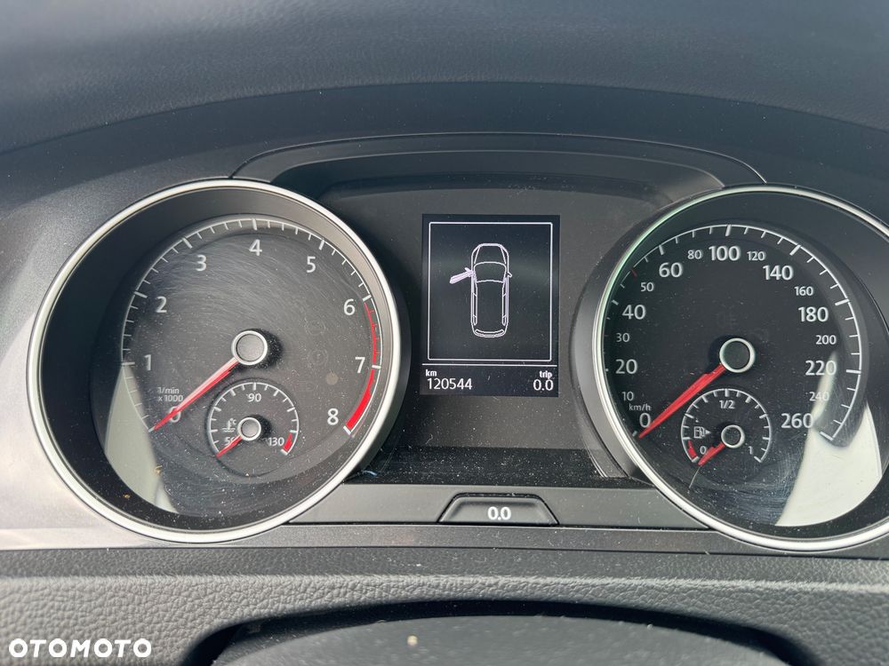 Volkswagen Golf 1.0 TSI (BlueMotion Technology) Trendline - 12
