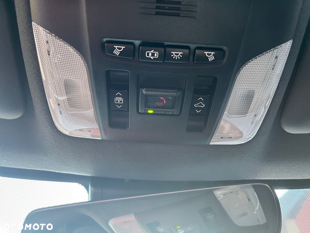 Toyota Corolla 2.0 Hybrid Executive - 21