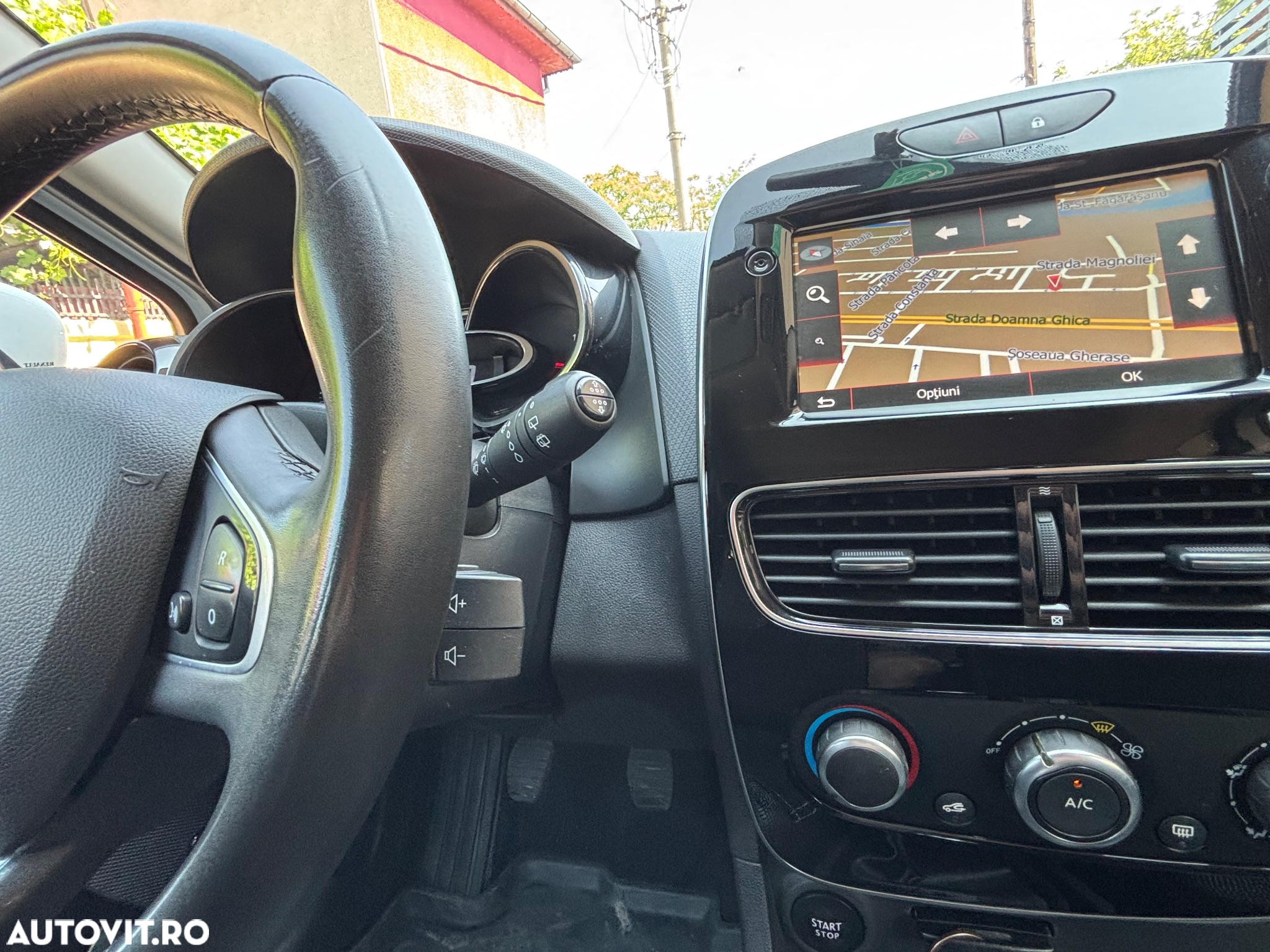 Renault Clio Estate Energy TCe Zen - 14