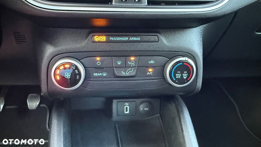 Ford Focus 1.5 EcoBlue Start-Stopp-System ACTIVE DESIGN - 20
