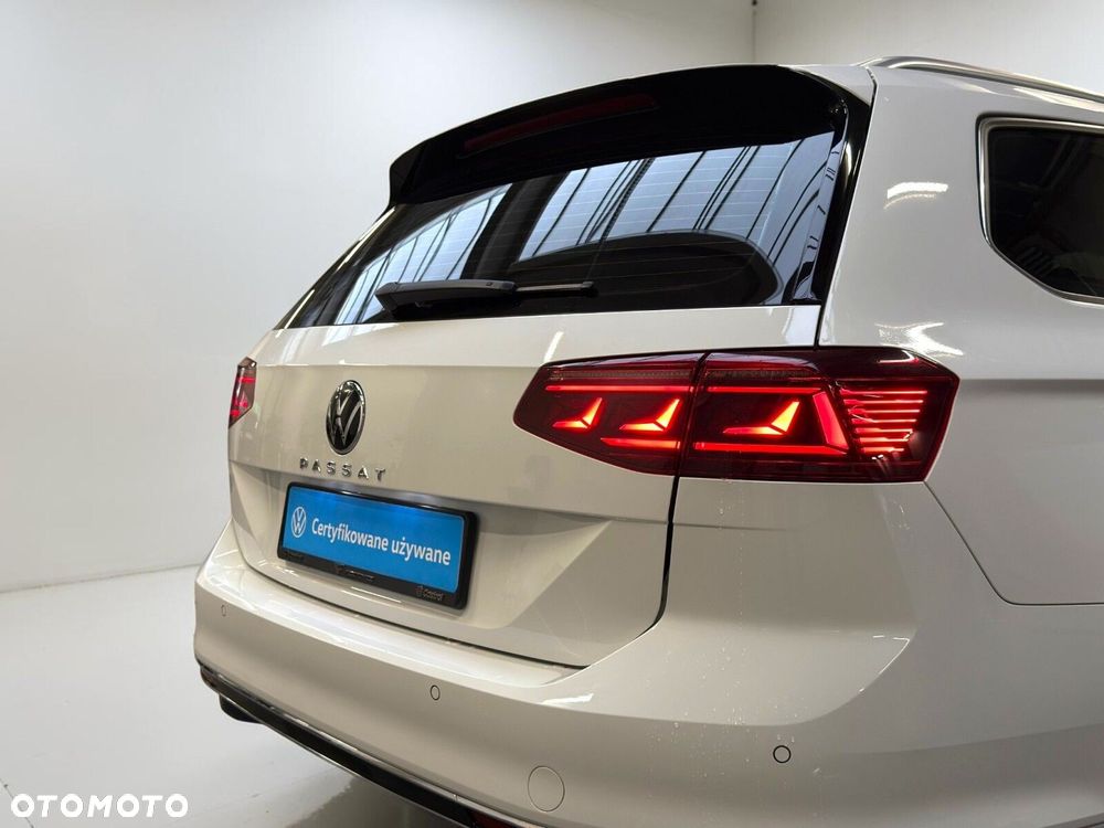 Volkswagen Passat - 14
