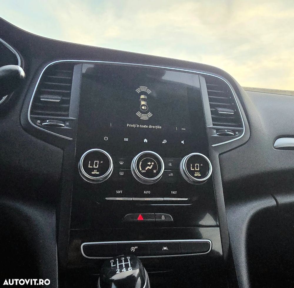Renault Megane Blue dCi 116 Intens - 26