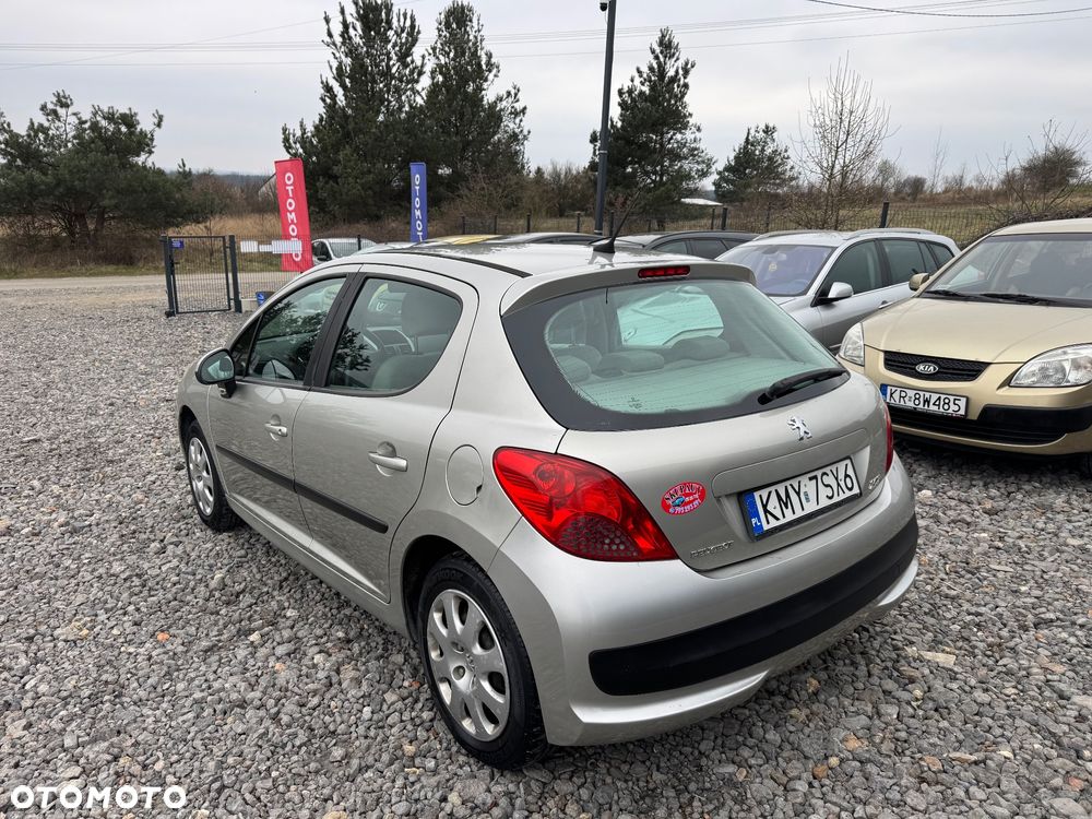 Peugeot 207 1.4 HDi Trendy - 5