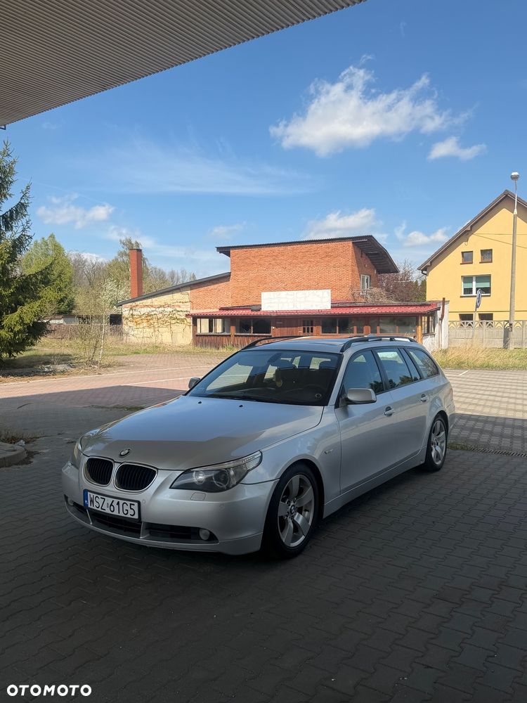 BMW Seria 5 525i - 1