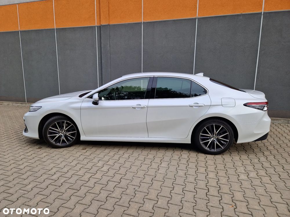 Toyota Camry 2.5 Hybrid Executive CVT - 6