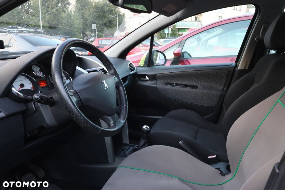 Peugeot 207 1.6 VTi Outdoor - 11