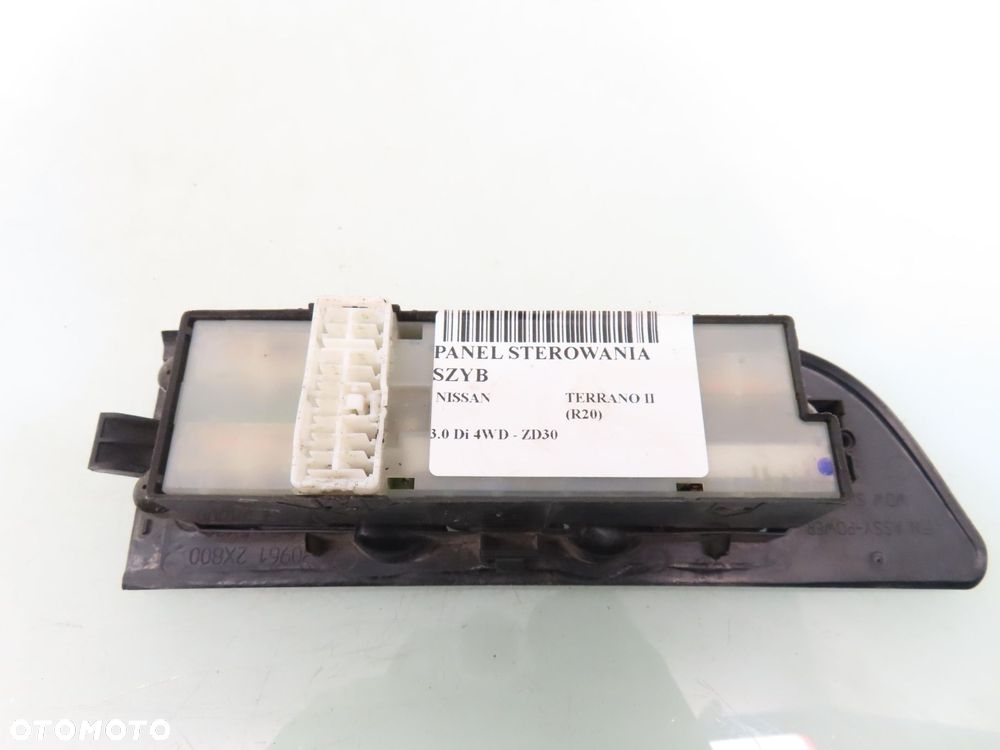 PANEL SZYB NISSAN TERRANO II (R20) 809612X800 - 5