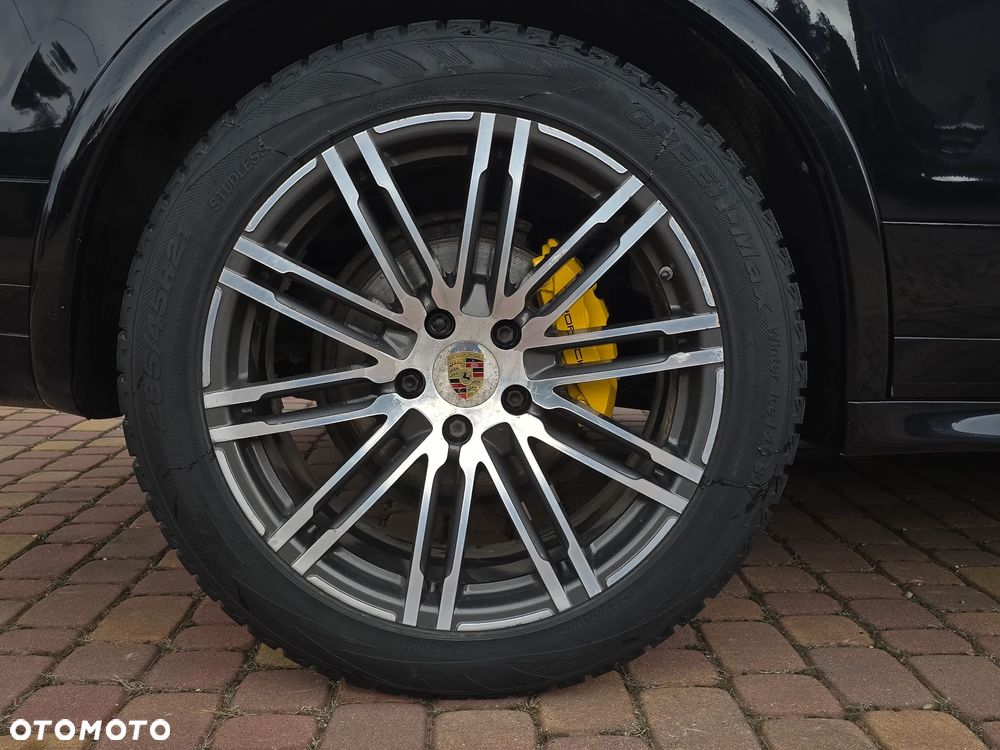 Porsche Cayenne S Diesel Platinum Edition - 20