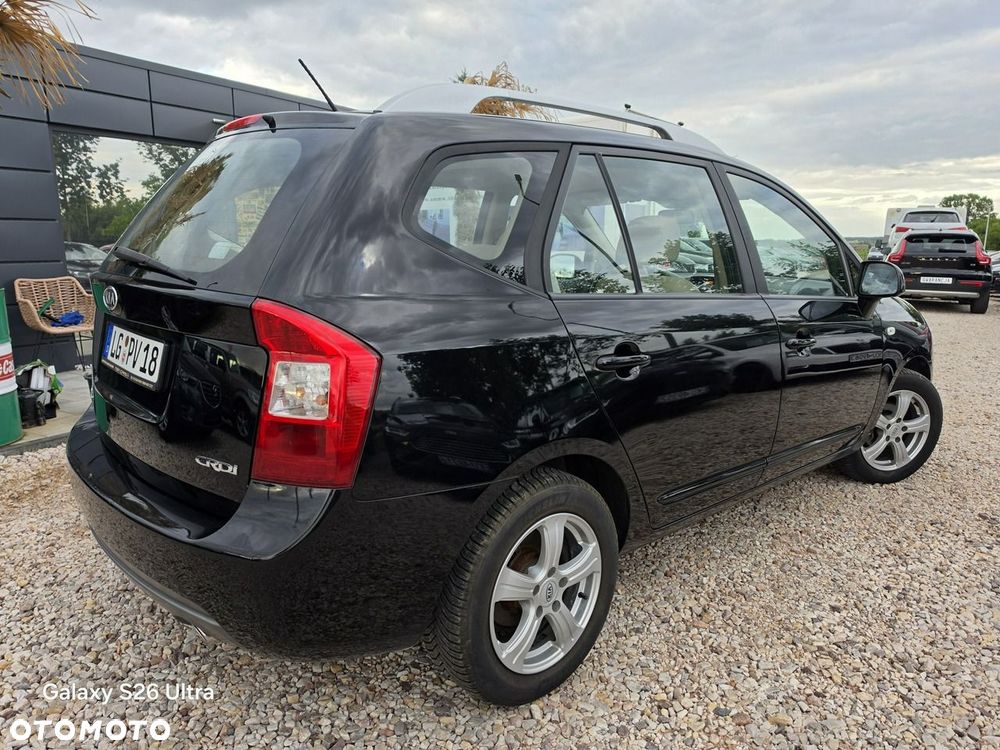 Kia Carens - 25