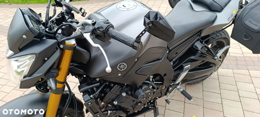 Yamaha FZ8 - 15