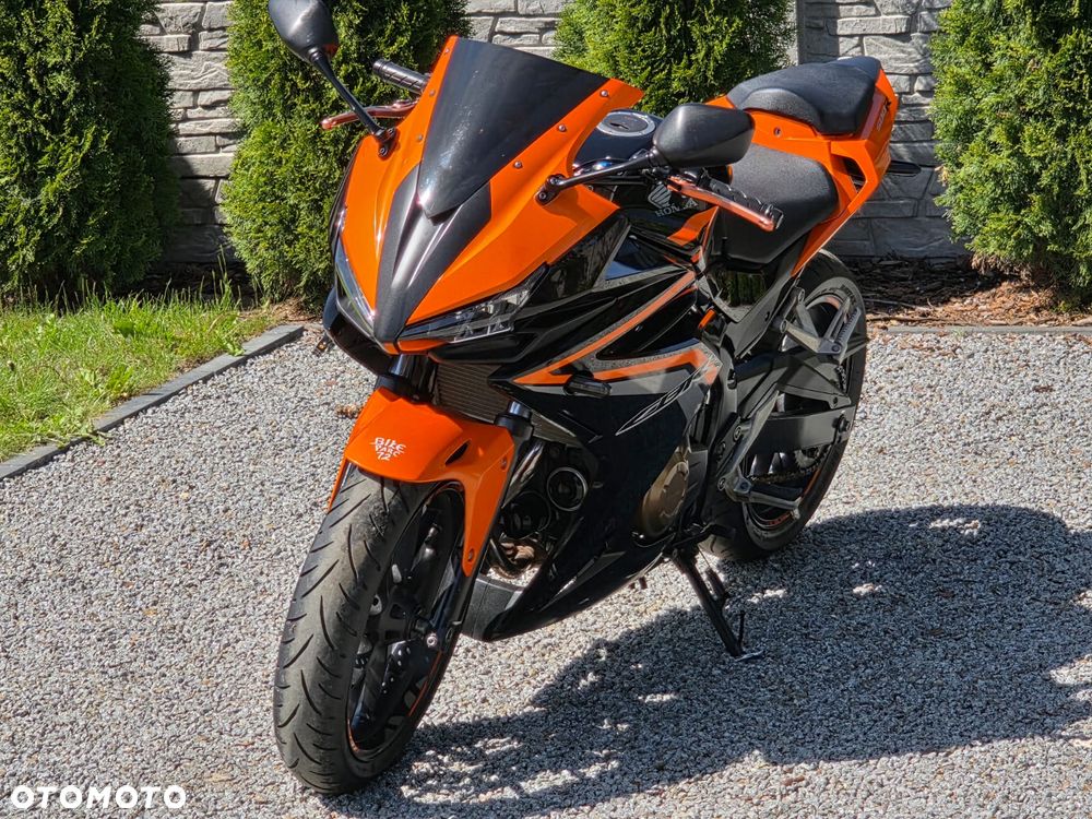 Honda CBR - 2