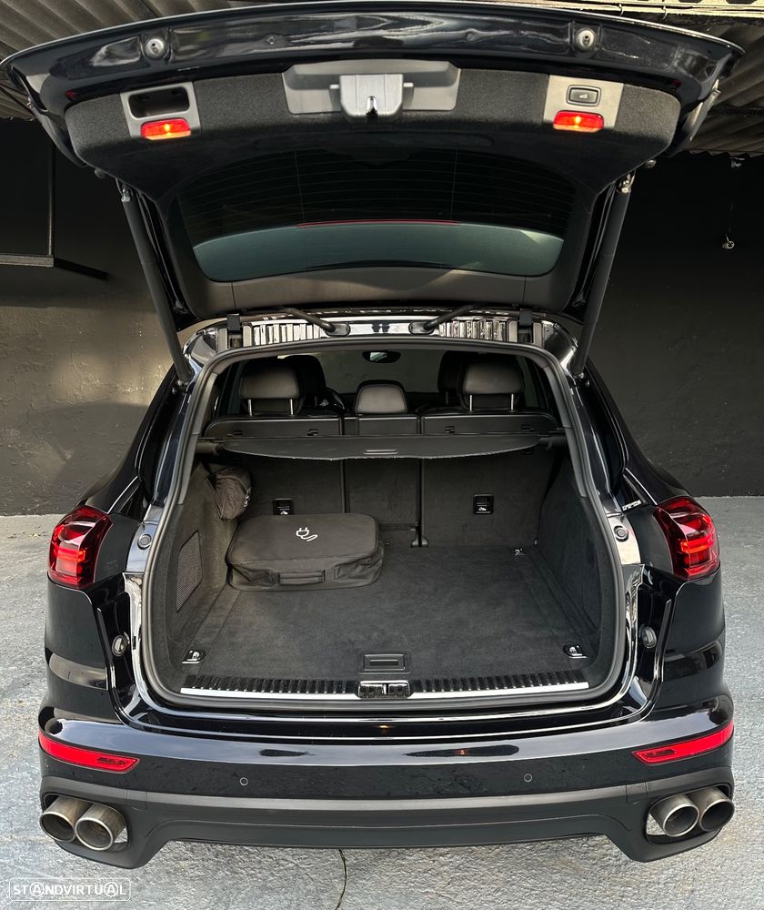 Porsche Cayenne S Hybrid Tiptronic S - 13