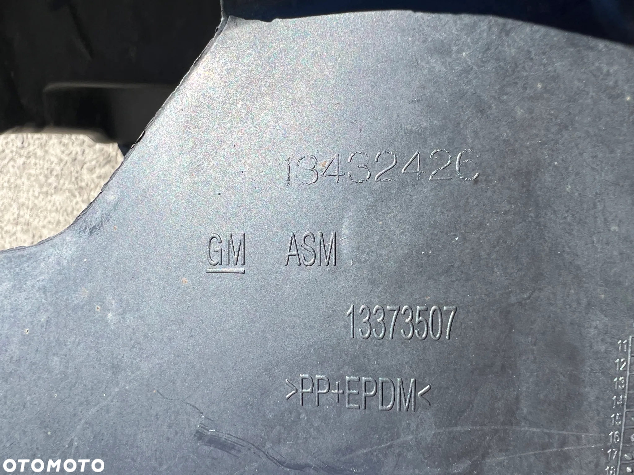Opel Astra J IV 4 nadkole przednie lewe przed liftem 13373507 - 3