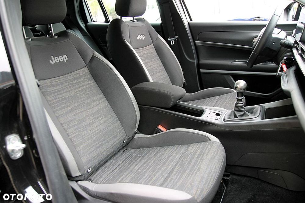 Jeep Avenger 1.2 GSE T3 Altitude FWD - 34