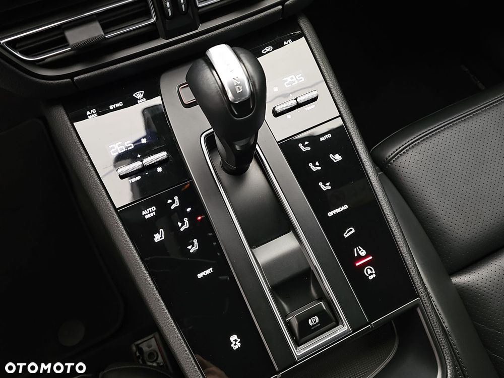 Porsche Macan Standard - 14