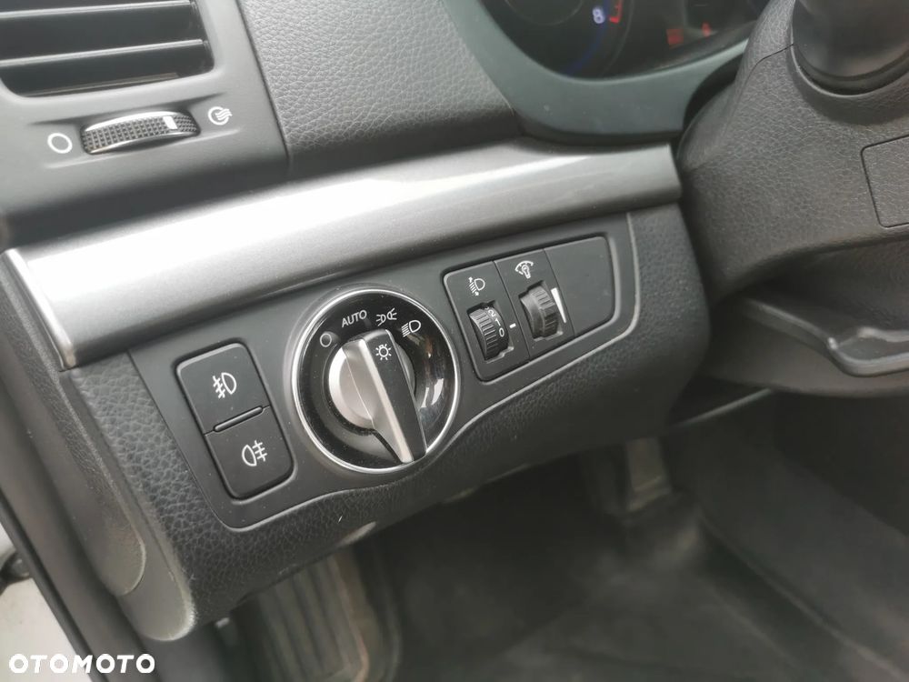 Hyundai i40 1.6 Comfort - 16