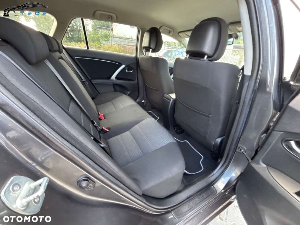 Toyota Avensis 2.0 D-4D Premium - 25