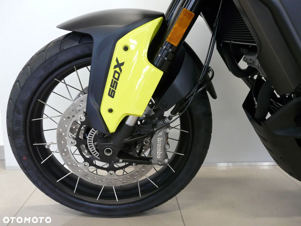 QJMOTOR SVT 650X - 26