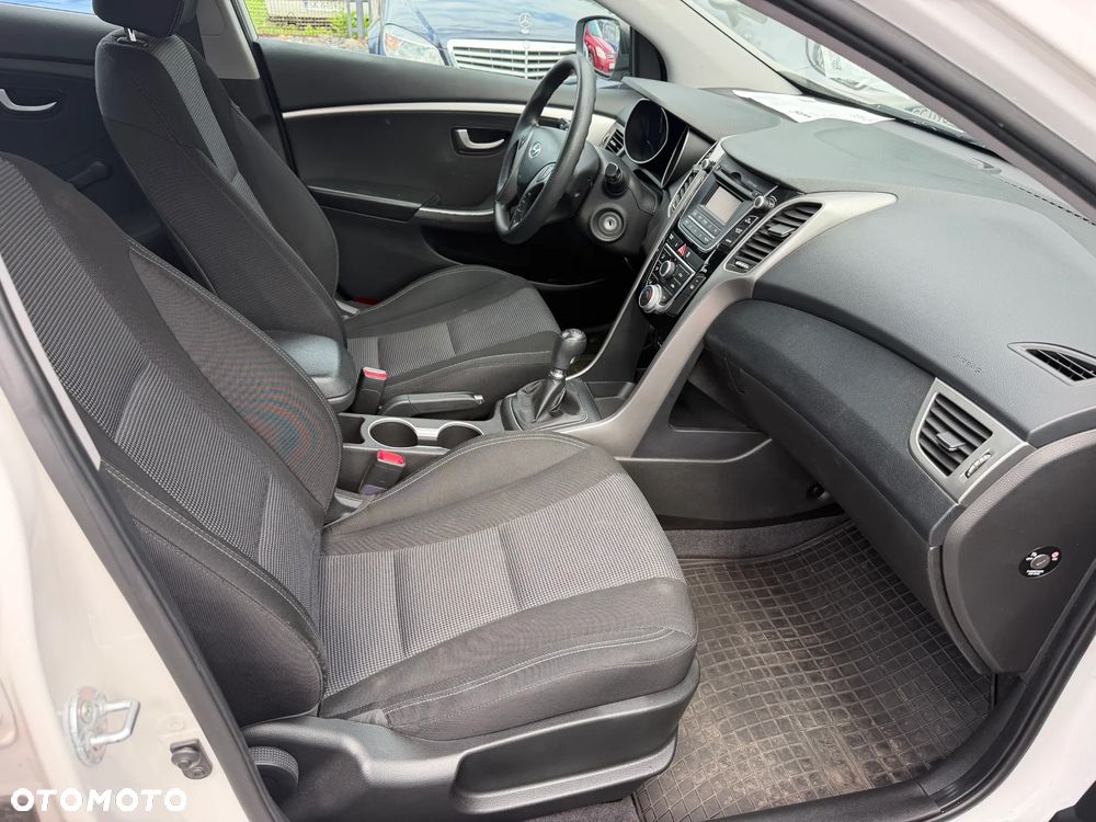 Hyundai i30 1.4 CRDi Classic + - 12