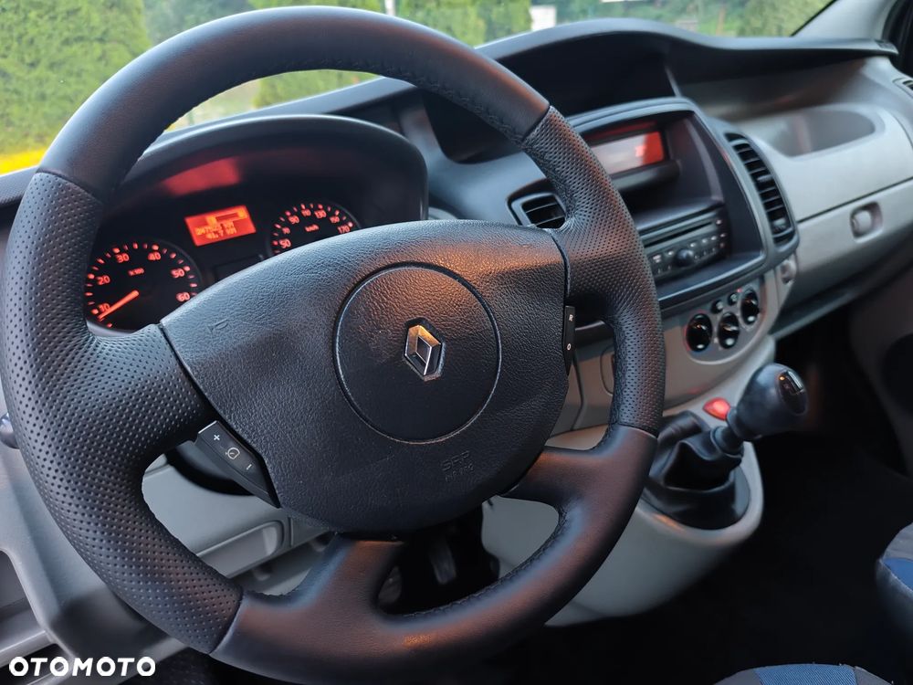 Renault Trafic - 14