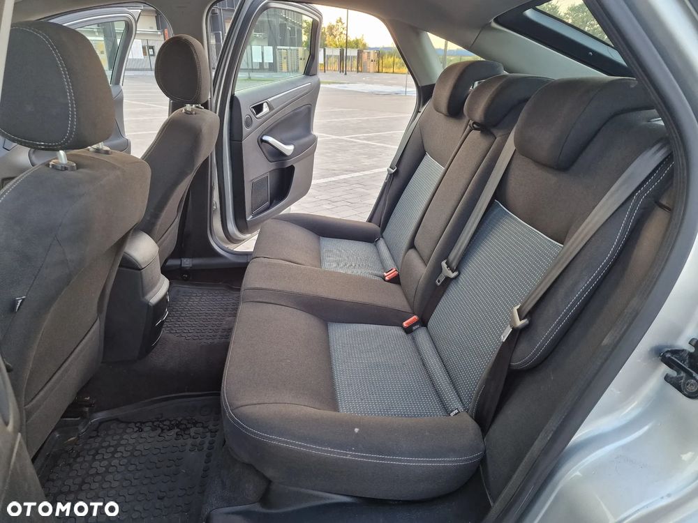Ford Mondeo 1.6 T Titanium - 26