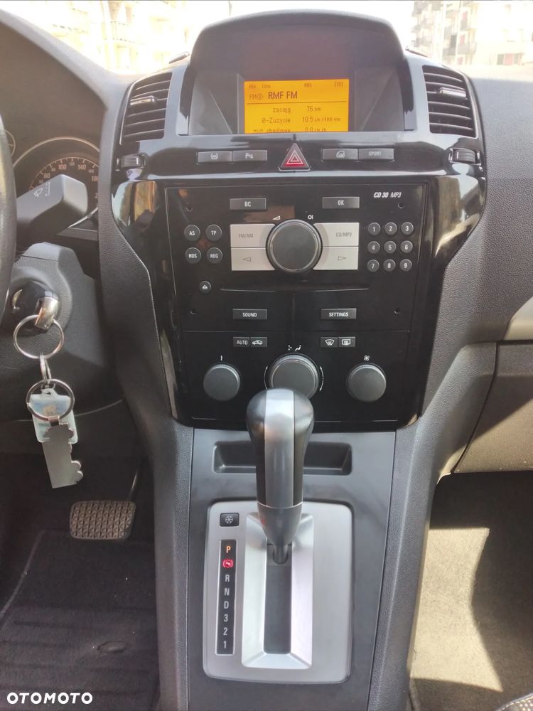 Opel Zafira 2.2 Cosmo - 8