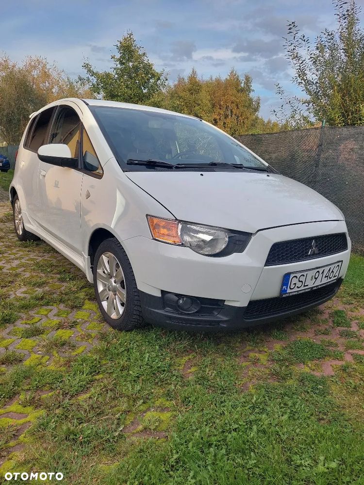 Mitsubishi Colt - 16